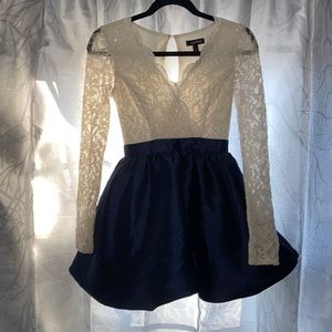 long sleeve white and lacy blue dress - speechless